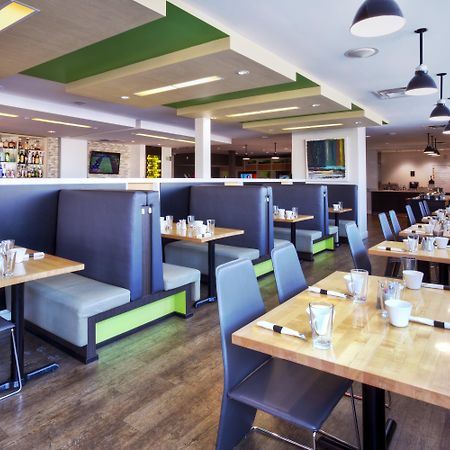 Holiday Inn Express Winnipeg Airport - Polo Park By Ihg Esterno foto