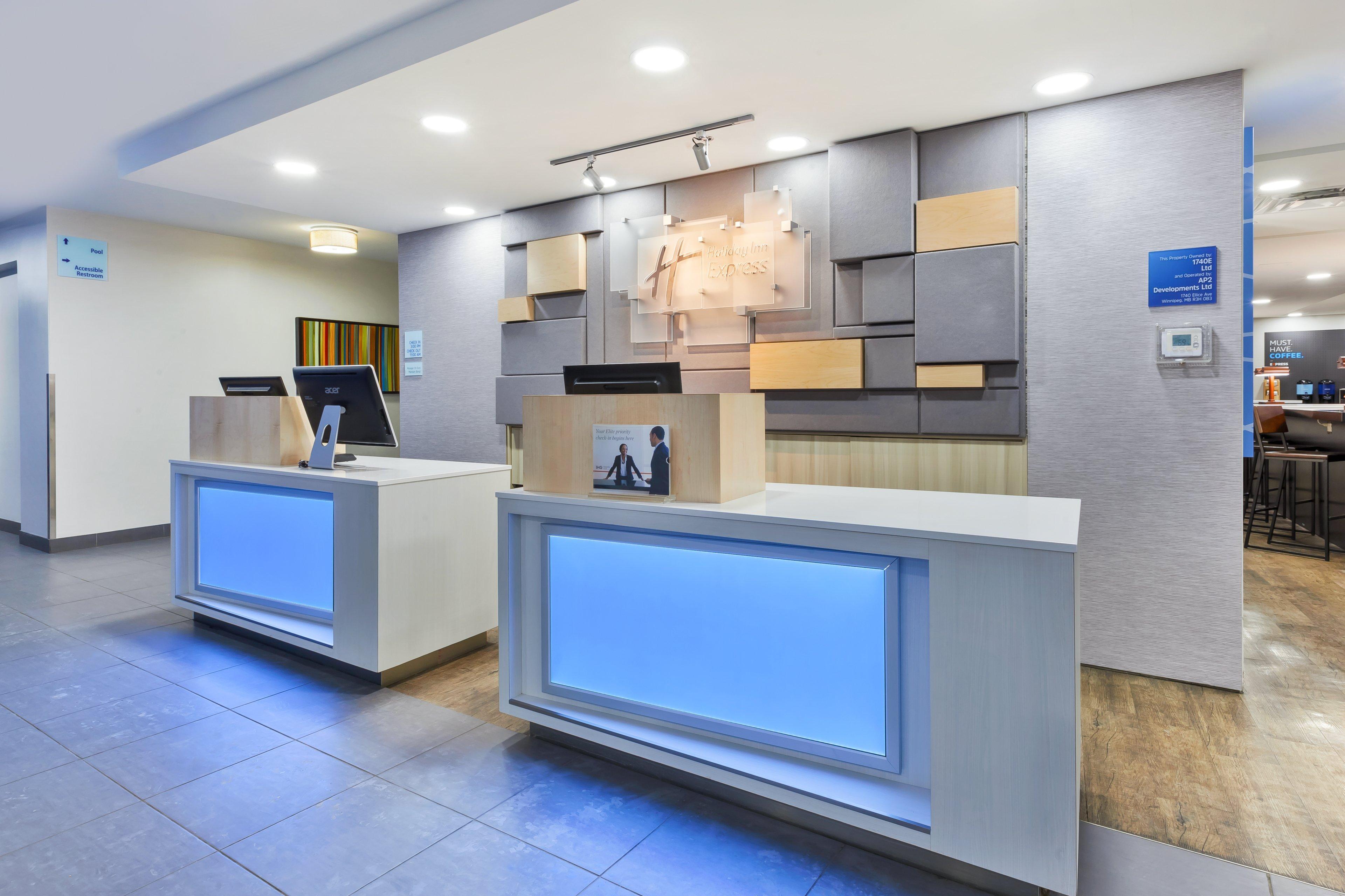 Holiday Inn Express Winnipeg Airport - Polo Park By Ihg Esterno foto