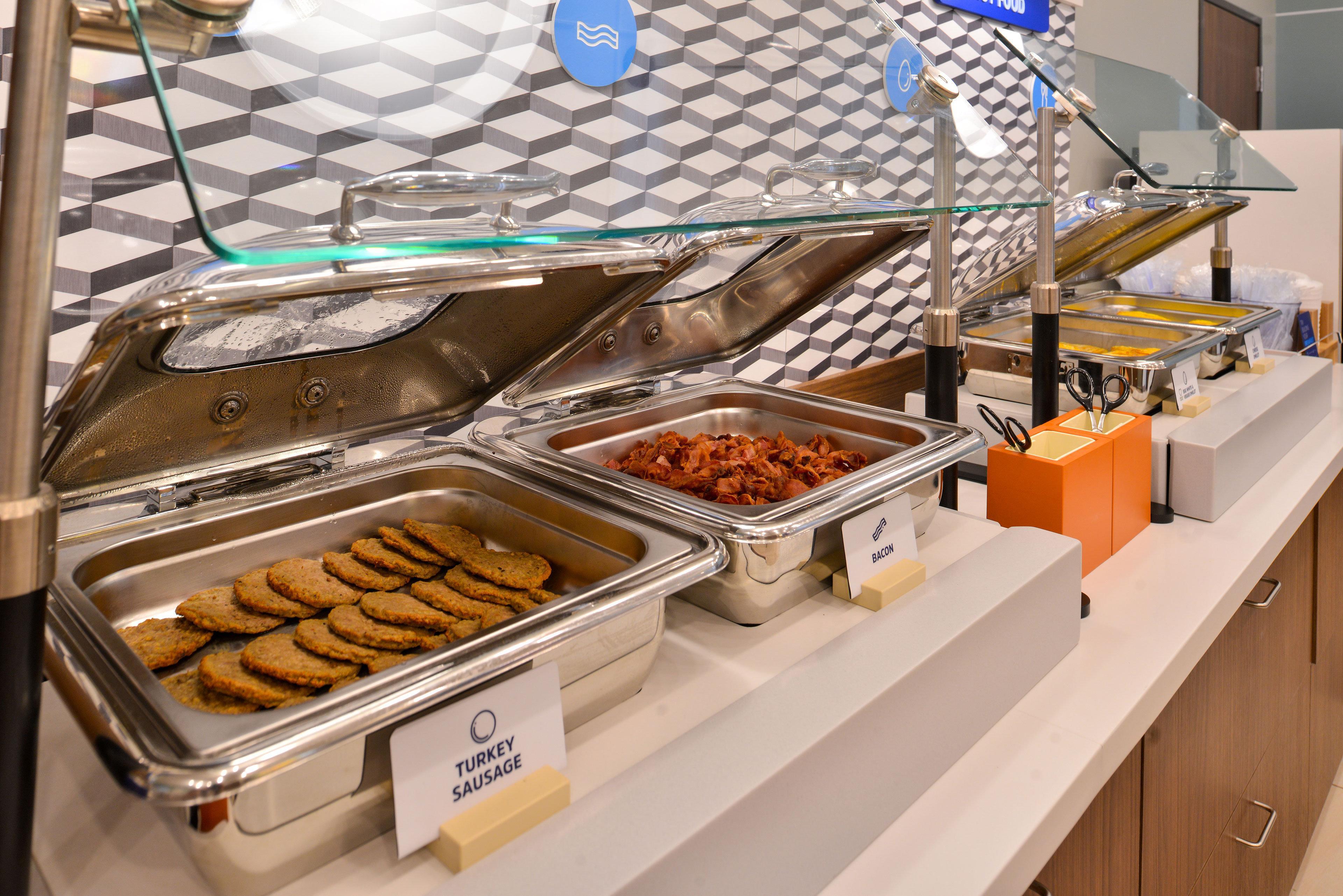 Holiday Inn Express Winnipeg Airport - Polo Park By Ihg Esterno foto