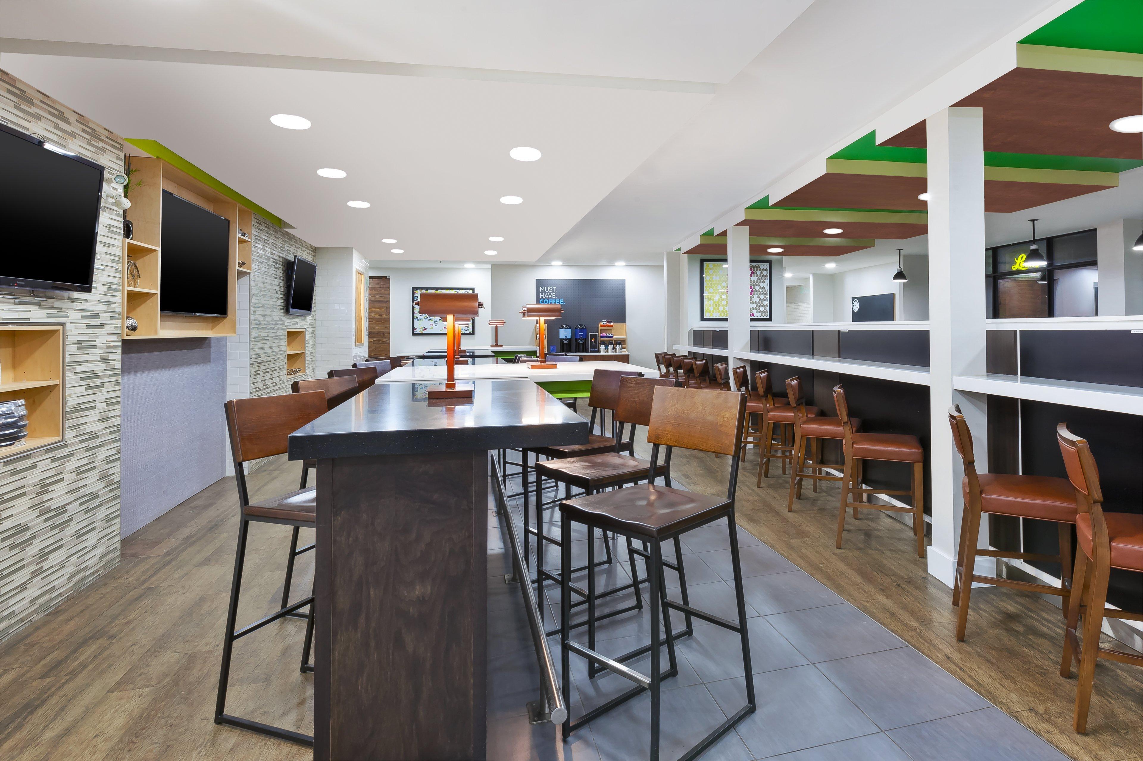 Holiday Inn Express Winnipeg Airport - Polo Park By Ihg Esterno foto