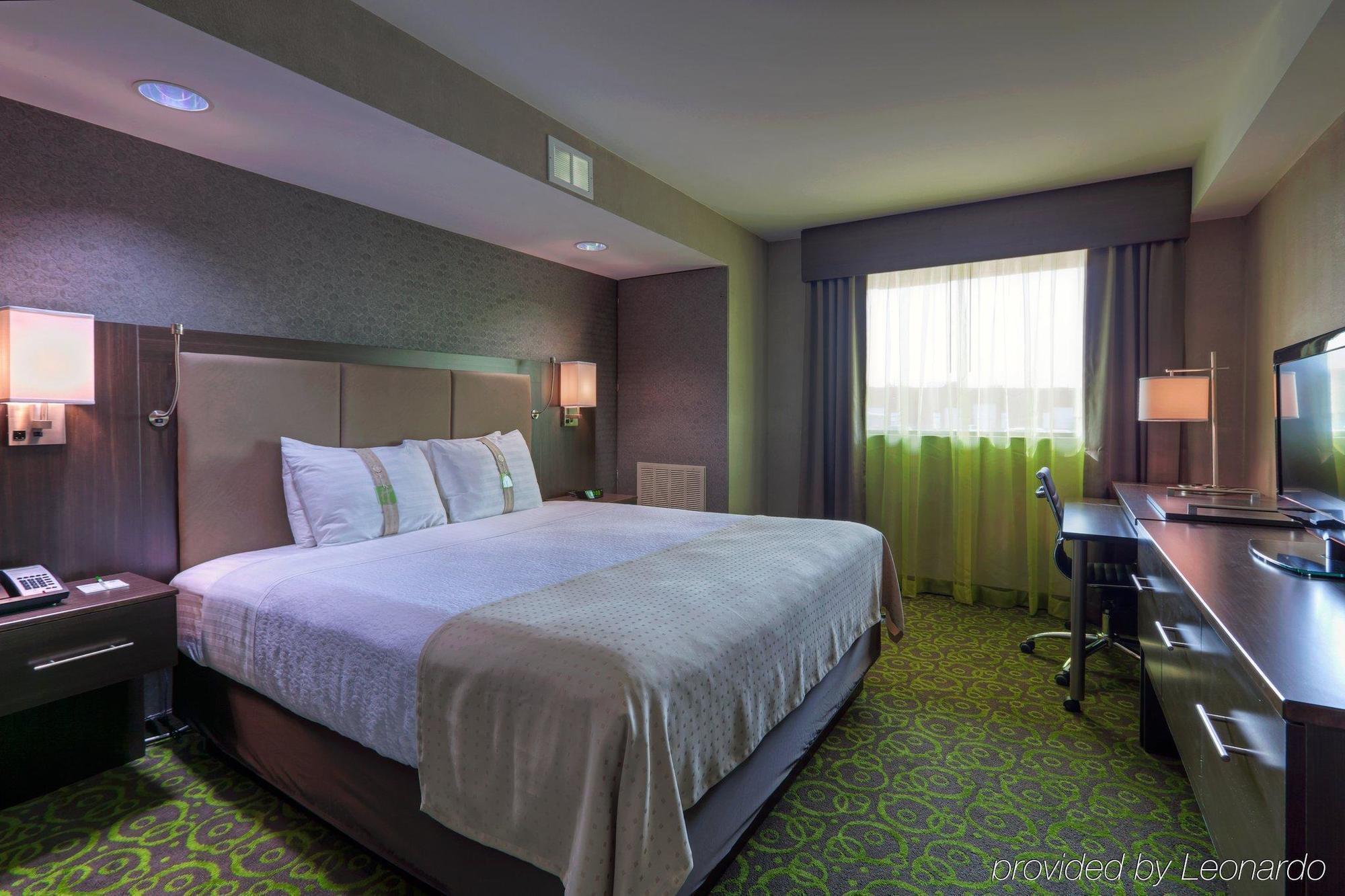 Holiday Inn Express Winnipeg Airport - Polo Park By Ihg Esterno foto